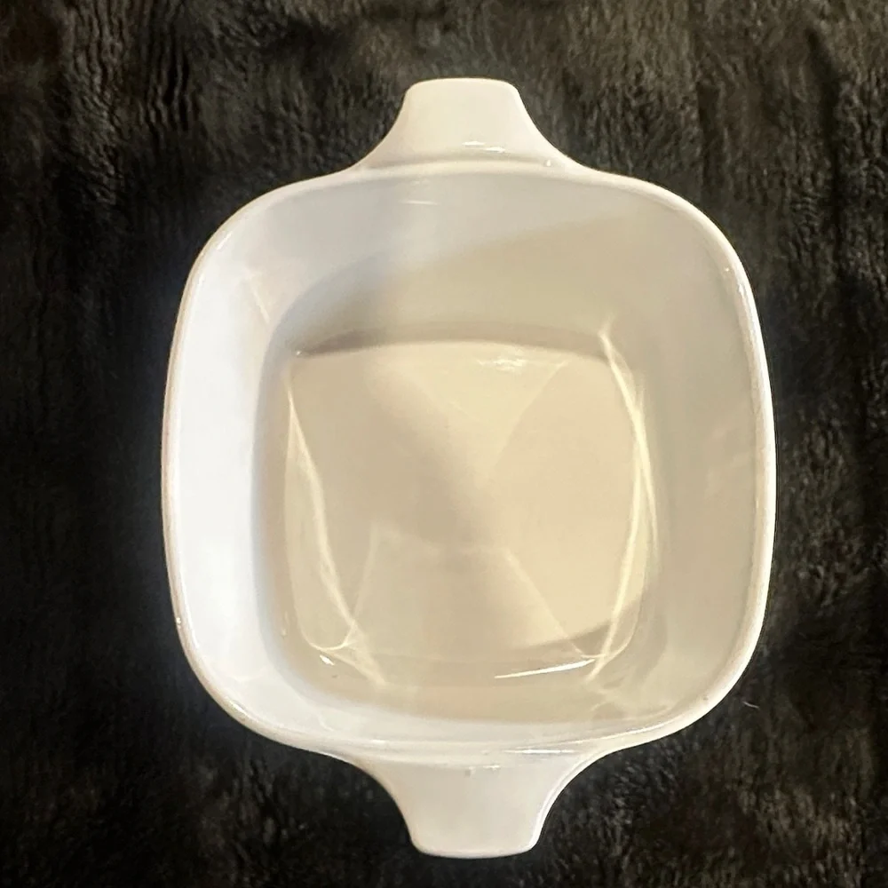 Vintage set CorningWare White & Blue Floral Baking Dishes 1 quart & smaller one